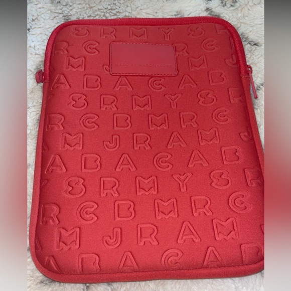 Marc by Marc Jacob IPad Case - Picture 7 of 7